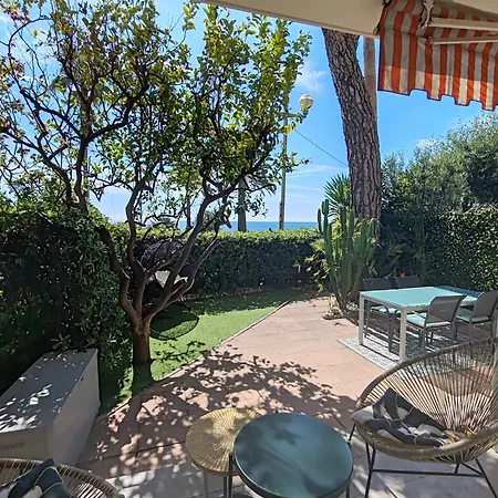 Garden Atlantide Promenade Apartman