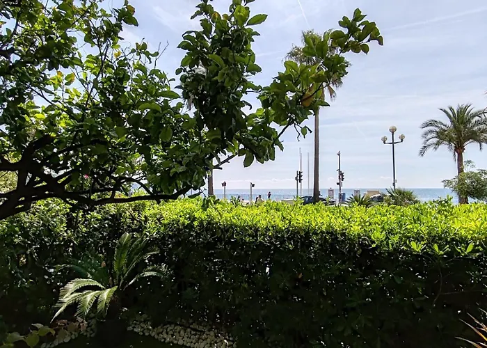 Апартаменты Garden Atlantide Promenade